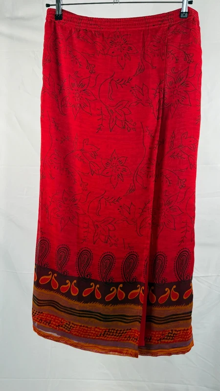 Vintage Rock Skirt | Size L