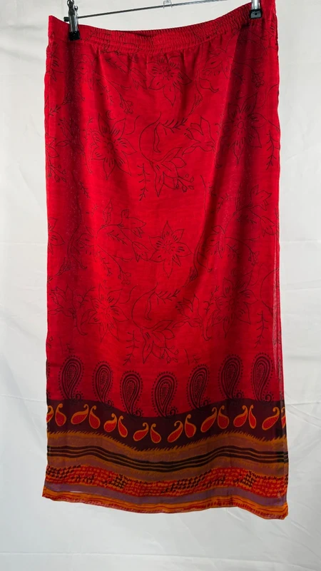 Vintage Rock Skirt | Size L