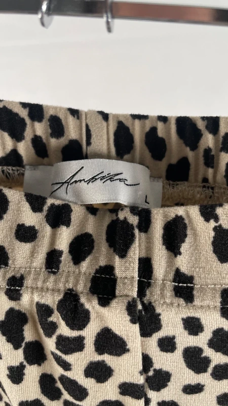 Flared Leggings | Size L